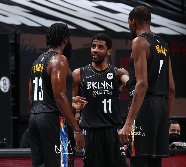 巴恩斯谈9连胜终结：我们有机会赢的，得到投篮机会但是投丢了（巴恩斯谈9连胜止步：我们本可取胜，却在投篮上失手）