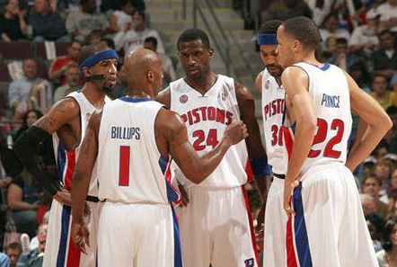 巴萨近20场主场对德国球队16胜，法鹰近6次客战西班牙球队4胜（巴萨主场近20战德国球队取16胜，法鹰近6次客战西班牙球队赢4场）