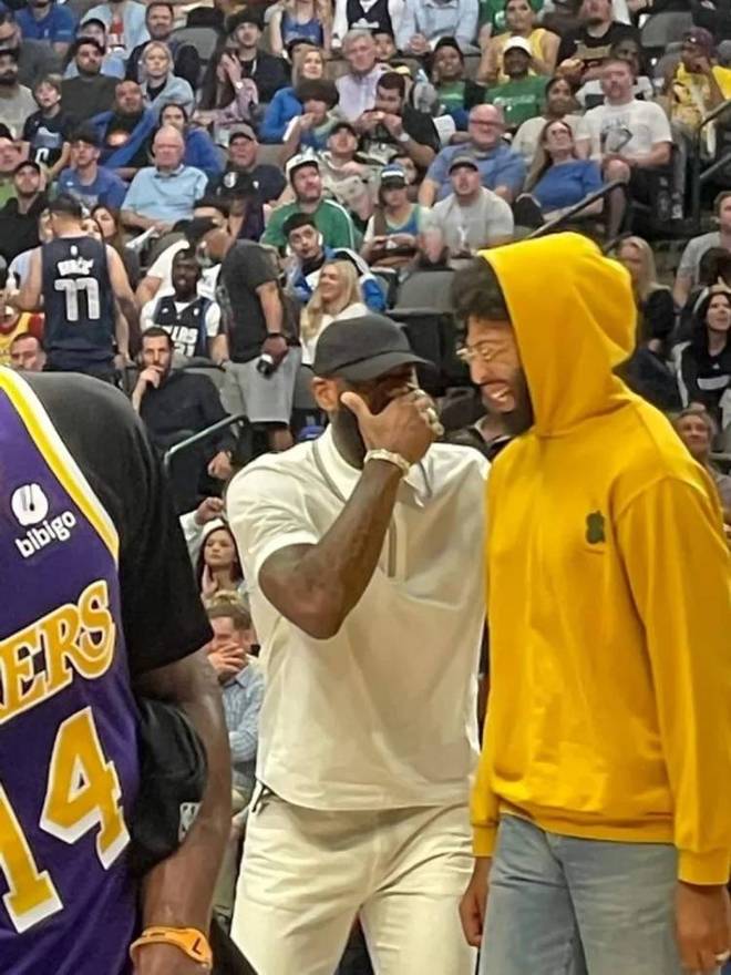 姆巴佩祝贺杜埃获得金童奖：当之无愧，祝早日康复重返赛场（姆巴佩恭喜杜埃荣膺金童奖：实至名归，盼早日康复重返赛场）