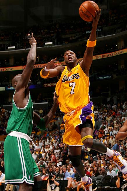 霍里：东契奇得不到哨子就会愤怒 他吃T都快赶上追梦了（霍里：东契奇拿不到哨就易怒 技犯次数已逼近追梦格林）