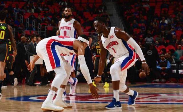 俨然核心！小迈克尔·波特各种硬解 半场14中9&三分7中4轰22分4板（打出核心风范！小迈克尔·波特多次强硬终结，半场14投9中、三分7投4中砍下22分4板）